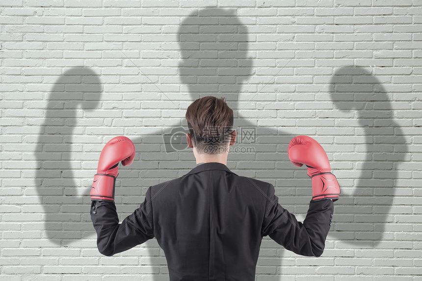 特朗普要求英特尔(INTC.US)CEO辞职 质疑其“利益冲突”